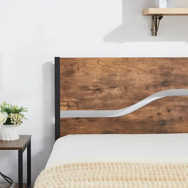 Cadre de lit plateforme en métal avec tête et pied de lit en bois, cadre de lit industriel en métal sans sommier nécessaire